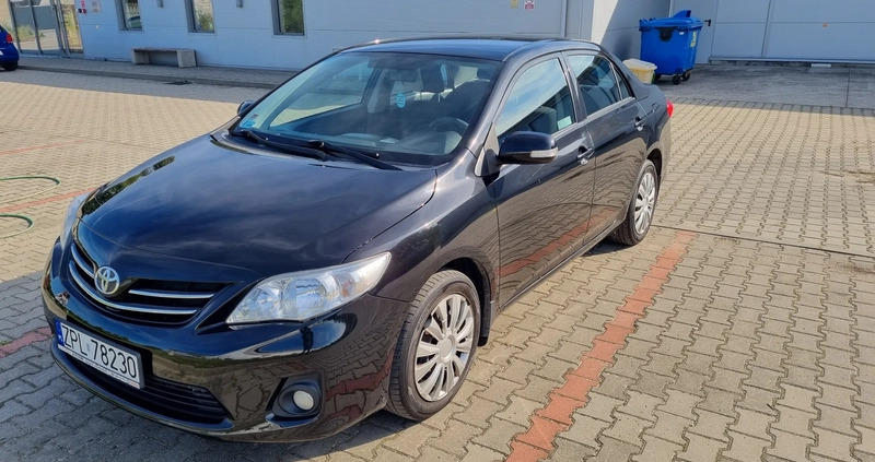 Toyota Corolla cena 27500 przebieg: 246000, rok produkcji 2012 z Szczecin małe 79